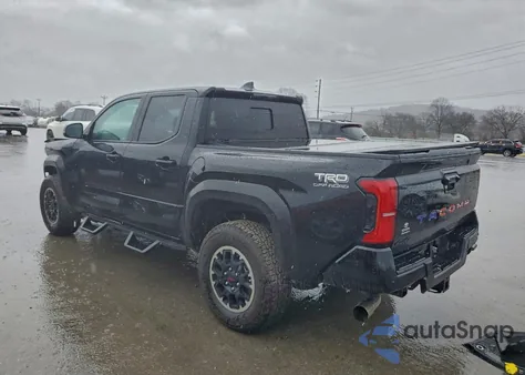 2025 Toyota Tacoma Double Cab z USA, uszkodzony, nr VIN 3TMLB5JN3SM106957